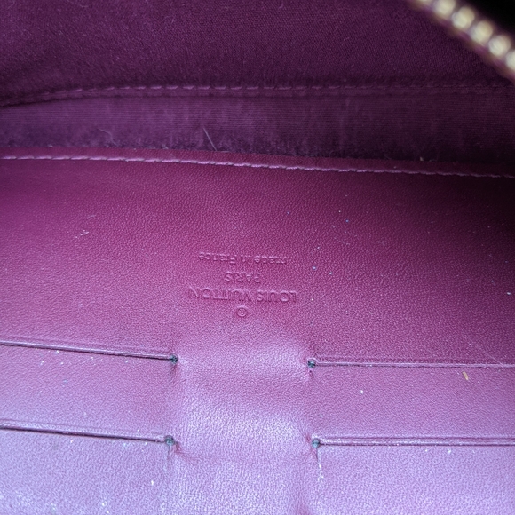 Louis Vuitton  Monogram Vernis Leather Clutch mini bag for special days - Picture 8 of 11